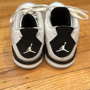 Air Jordan 4 Retro Military Black